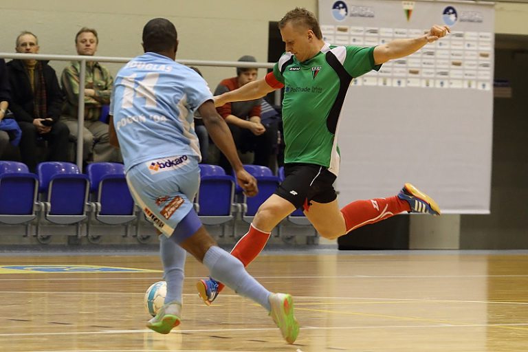 Futsal: 2:8 z Gwiazdą
