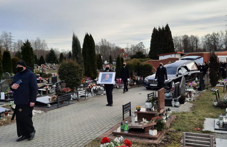 Na cmentarzu w Wartogłowcu pożegnano Zygmunta Hanusika
