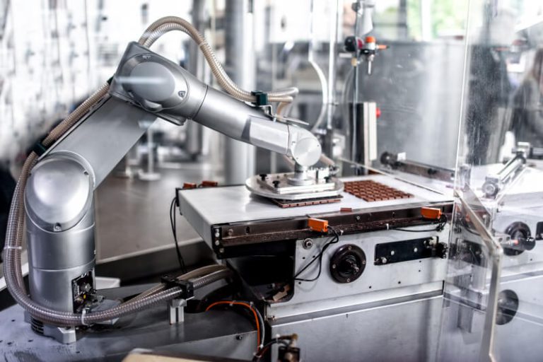 Automatyzacja rewolucjonizuje przemysł spożywczy: Skuteczność i innowacje w produkcji i pakowaniu żywności